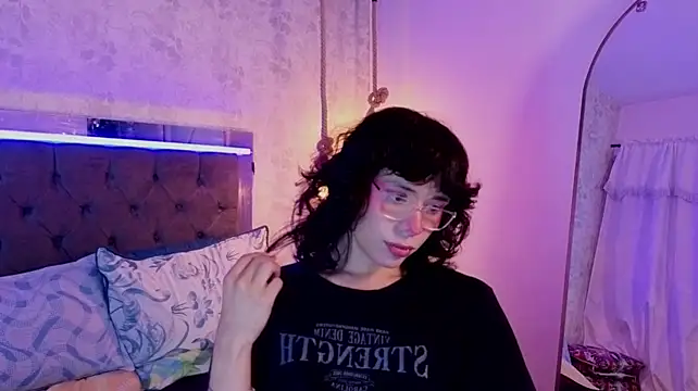 pixy_20's Webcam Show