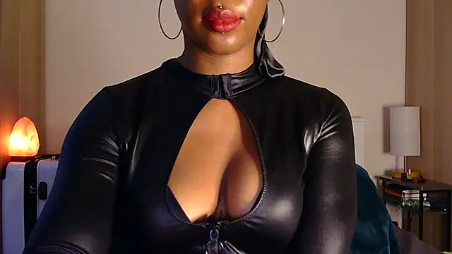 poleheathen Adlı Modelin Canlı XXX Sohbeti