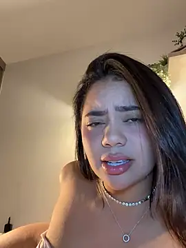 Aryrosee Show in webcam
