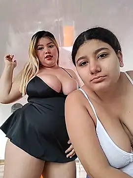 Sara_y_Amy's Live XXX Chat