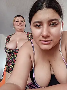Sara_y_Amy Шоу с уебкамера