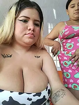 Sara_y_Amy Adlı Modelin Canlı XXX Sohbeti