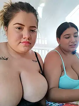 Sara_y_Amy Pertunjukan Webcam