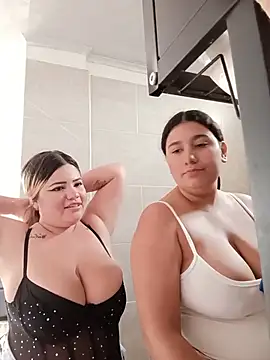 Sara_y_Amy: вебкам-шоу
