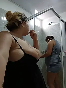 Pokazy przed kamerką – Sara_y_Amy