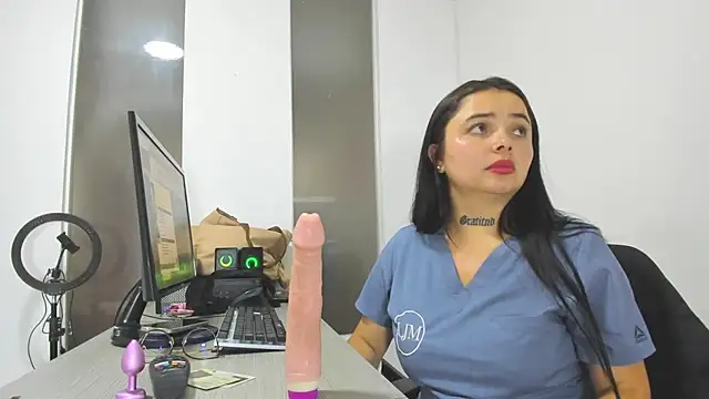 Show modela emagarcia na web-kameri