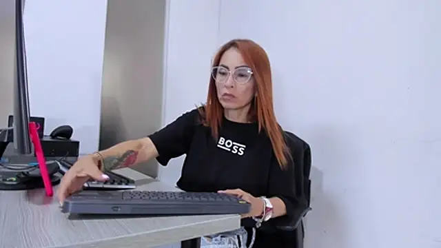 emagarcia Adlı Modelin Web Kamerası Şovu