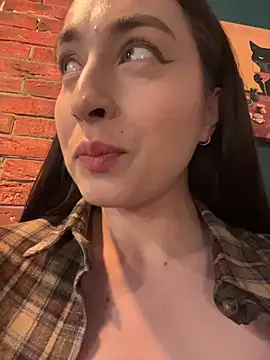Holly_Playn Webbikameraesitys