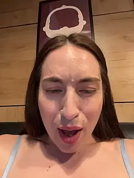 Holly_Play Adlı Modelin Web Kamerası Şovu