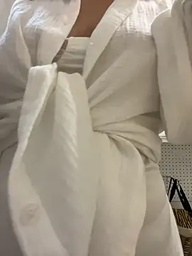 Holly_Play Chat XXX live