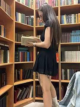 Holly_Play – webcam-show