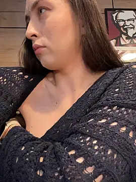 Онлайн чат XXX Holly_Play