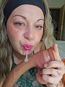 Chaudesquirt Pertunjukan Webcam