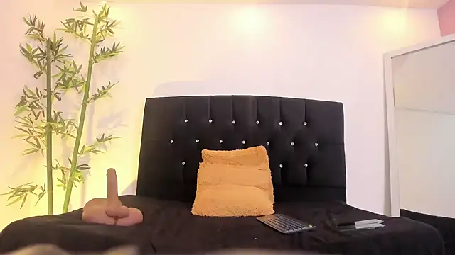 Kenya_carper Adlı Modelin Web Kamerası Şovu