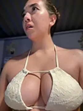 Iris_lee Chat XXX in diretta