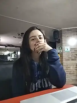 karlagiraldo198のラ イブXXXチャット