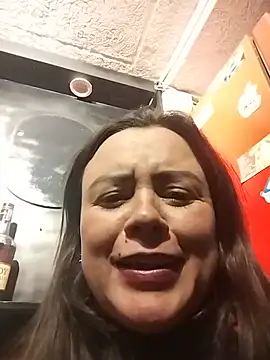 karlagiraldo198 Adlı Modelin Canlı XXX Sohbeti