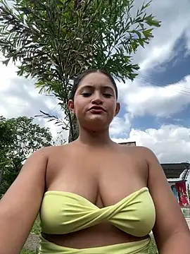 عرض كام Isa_squirt1