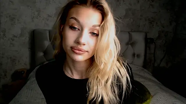 Ella_Milla's Live XXX Chat
