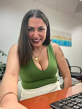 YourQueen18 Cameră chat live