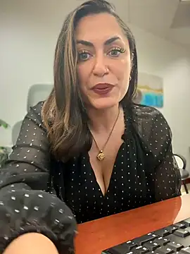 YourQueen18's Webcam Show