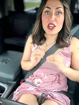 دردشة YourQueen18 الجنسية المباشرة
