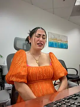 YourQueen18's Webcam Show