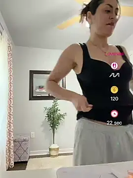 YourQueen18 Live XXX-Chat