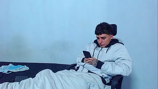 mikecoper_23 网络视讯表演