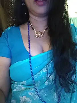 SRUTHI-8's Live XXX Chat