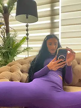 FeetVibe Adlı Modelin Canlı XXX Sohbeti