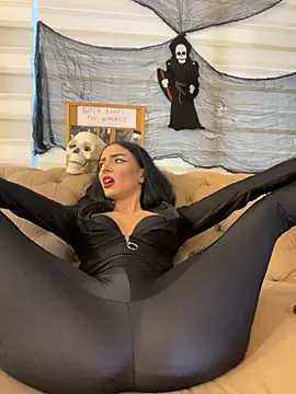 FeetVibe webcam show