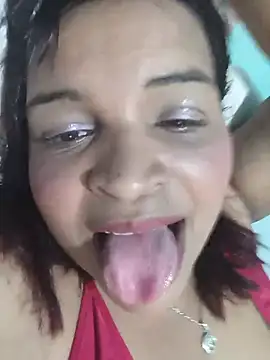 Stepmom_violet's Webcam Show