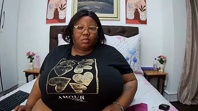 DAIRYBELLELIZxx's Webcam Show