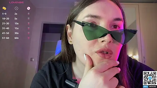 Maria_Bowie Show in webcam