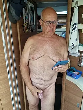 הופעת וובקאם של ak616263