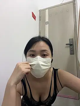 Nini_11 XXX чат на живо
