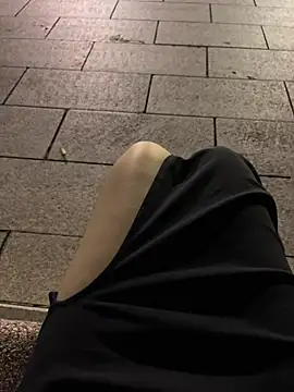 Chat +18 de Nini_11 ao vivo