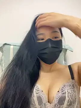 Chatroom XXX en direct de Nini_11