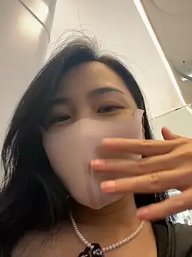 Nini_11 Chat XXX in diretta