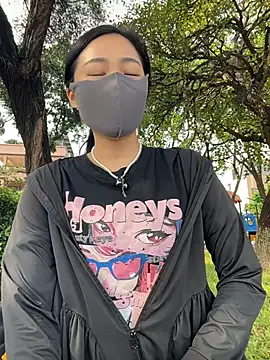 Nini_11 – Naživo XXX chat