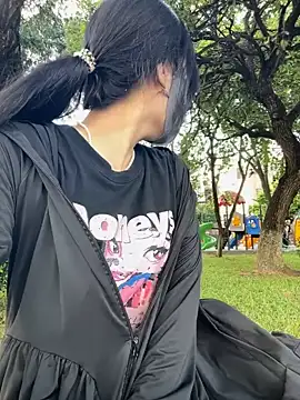 Nini_11 现场XXX聊天