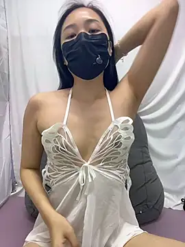 Nini_11's Live XXX Chat