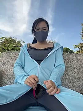 Nini_11's Live XXX Chat
