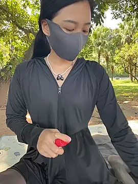 Nini_11 Show Webcam