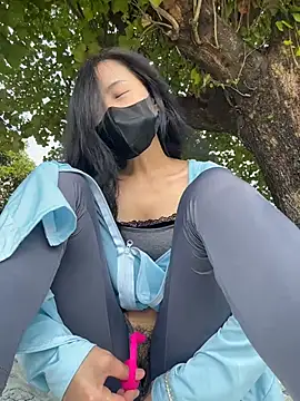Nini_11 Chat XXX in diretta