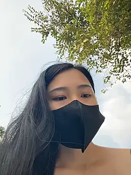 Nini_11's Live XXX Chat