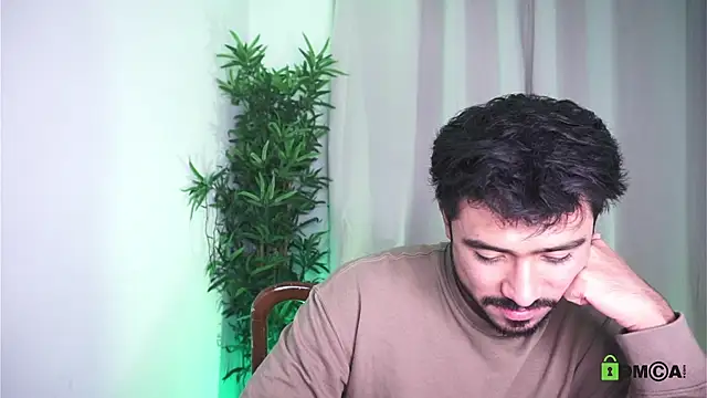 dam0n_fr0st Show in webcam