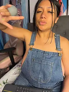 Chat +18 de Im_Little ao vivo