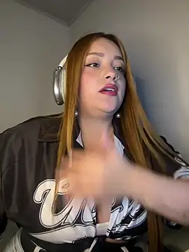 Tatiana_On Webbikameraesitys